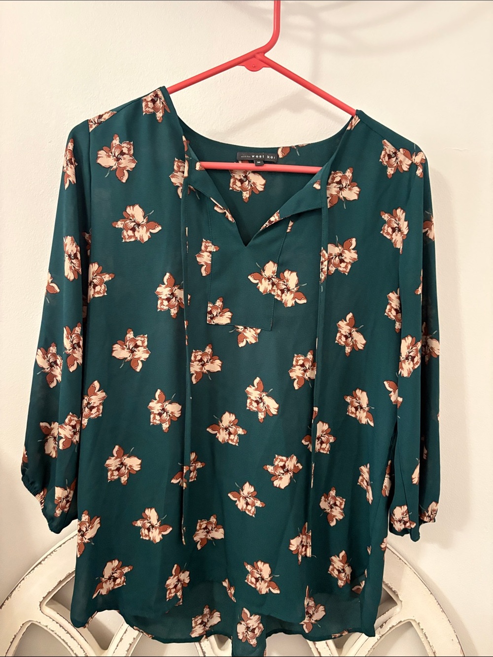 West Kei Women’s Teal Floral Tie-Neck Blouse - Unknown Brand